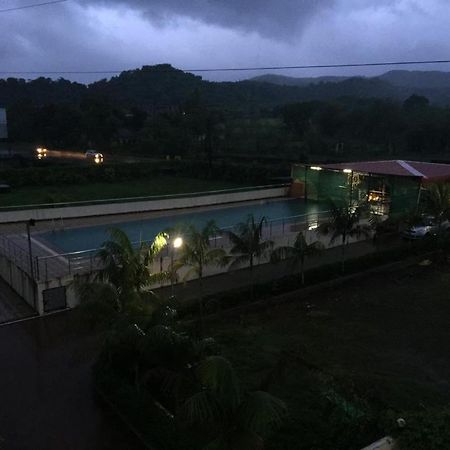 Sfurti Farms Hotel Badlapur Exterior photo